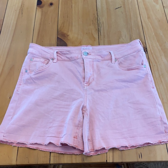 Celebrity “Pink Quartz” Pink Denim Shorts, Plus Size - Picture 1 of 11